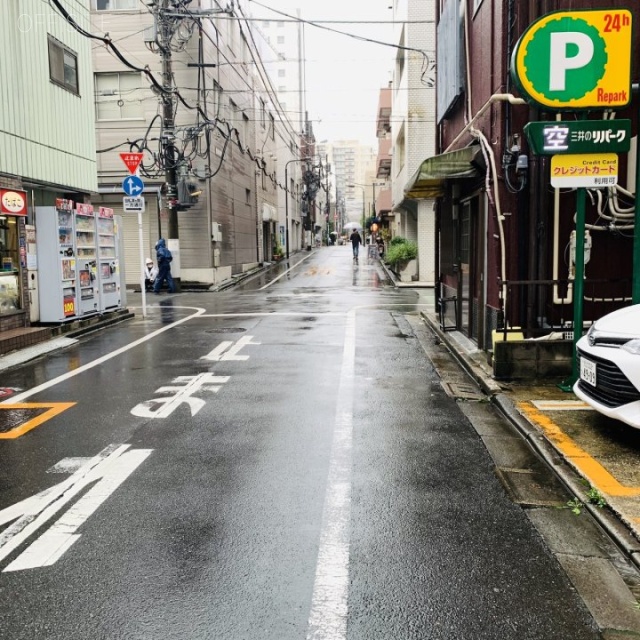 グレース和平 ビル前面道路