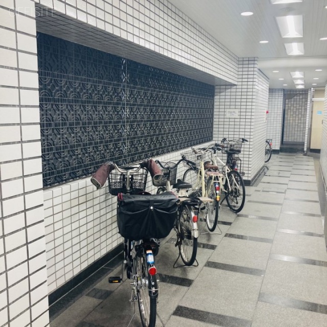 岩本町手塚ビル エントランス