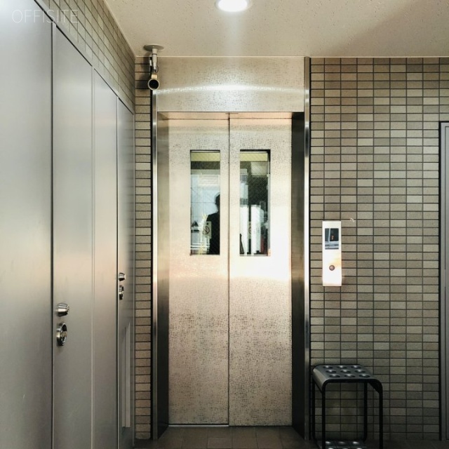 アイズビル エレベーター