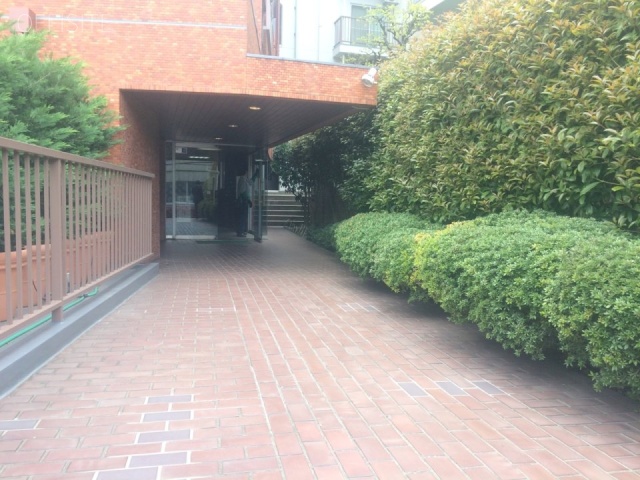 トーカン原宿キャステール エントランス