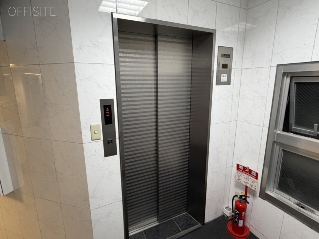 晴花ビル　エレベーター