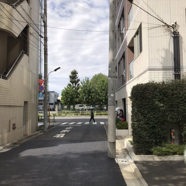 レジデンス高輪ビル ビル前面道路