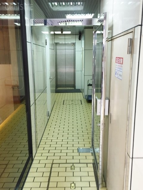 KCビル エントランス