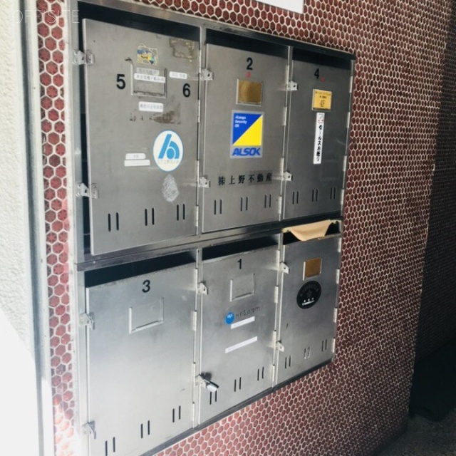 東亜ビル 郵便受け