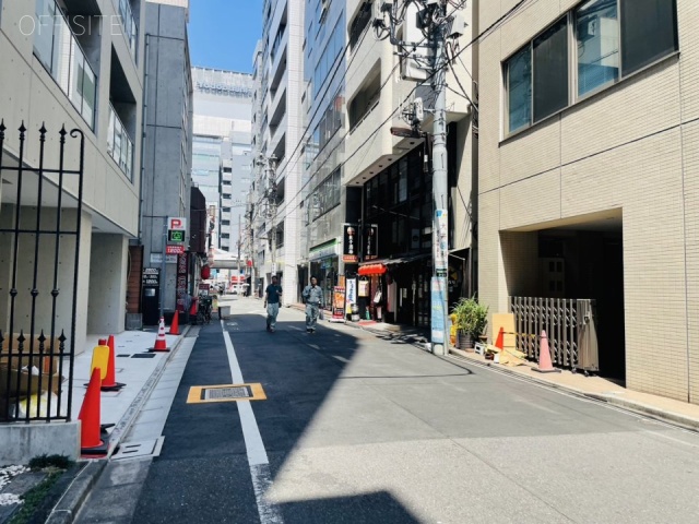 吉野屋商店ビル　前面道路