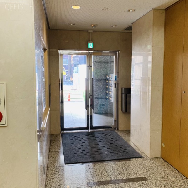 群成舎八丁堀ビル エントランス