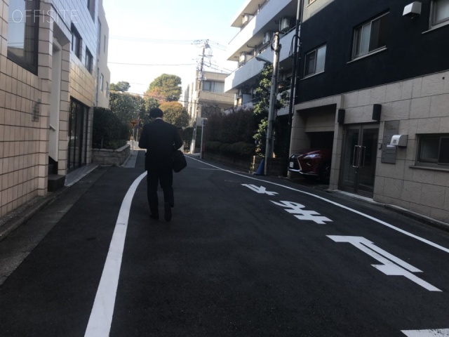 千陽本社ビル ビル前面道路