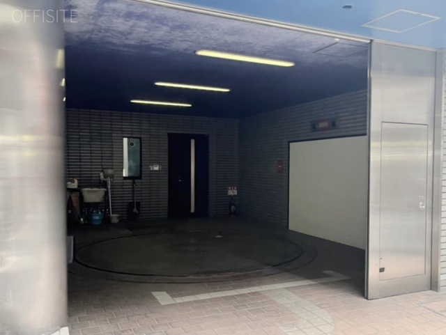 SAビル 駐車場