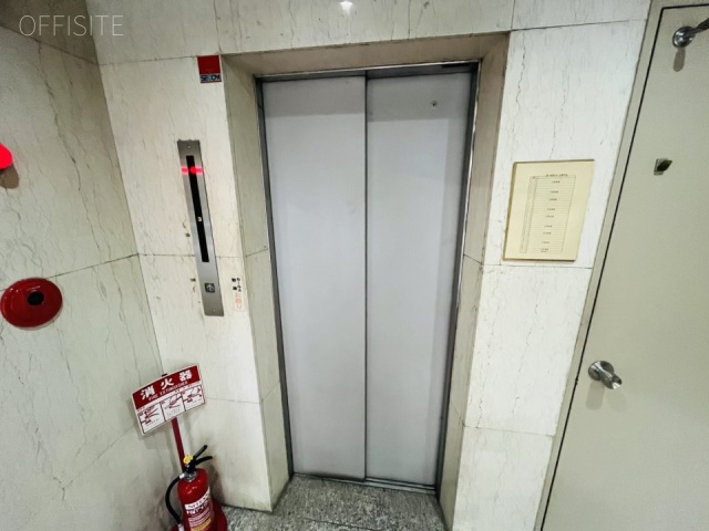 森初ビル　エントランス