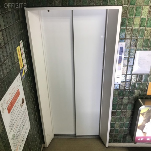 望月ビル エレベーター