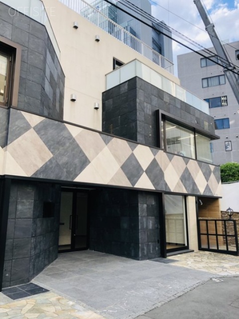 クアルソ南青山 外観