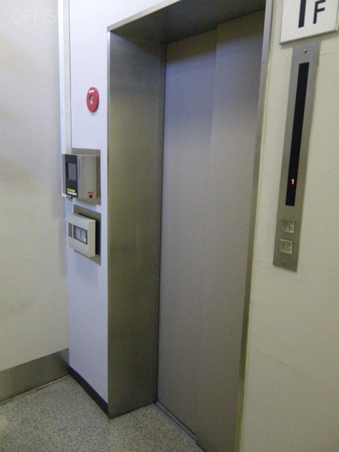 TRⅡビル 画像