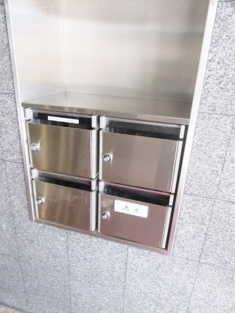 タカナミビル 郵便受け