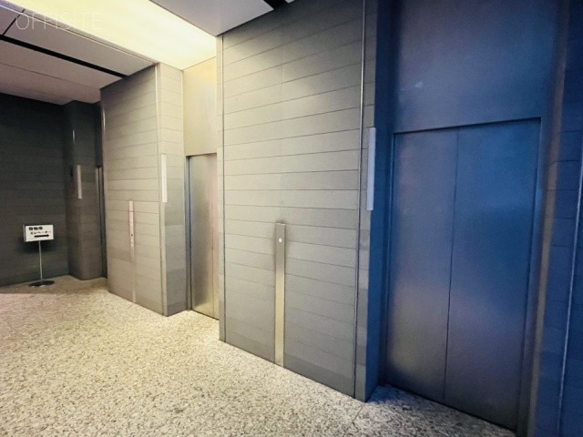 ヒューリック麹町ビル　エントランス