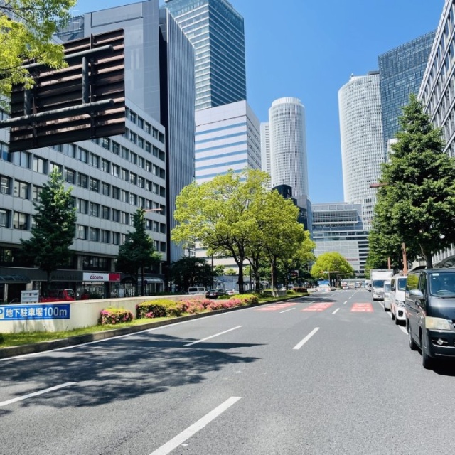 名古屋三交ビル 前面道路