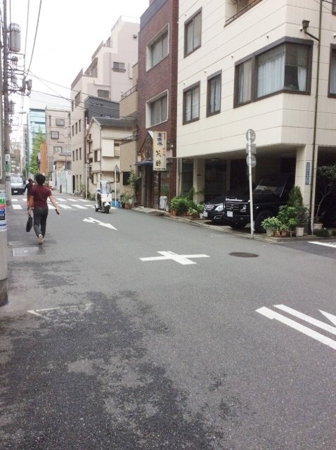 滝沢ビル ビル周辺道路