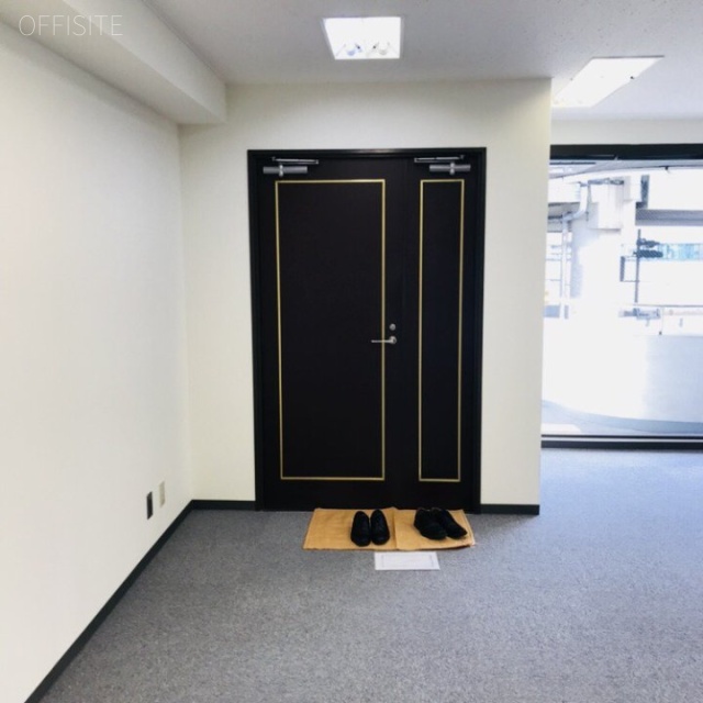 シウトウビル 貸室入口
