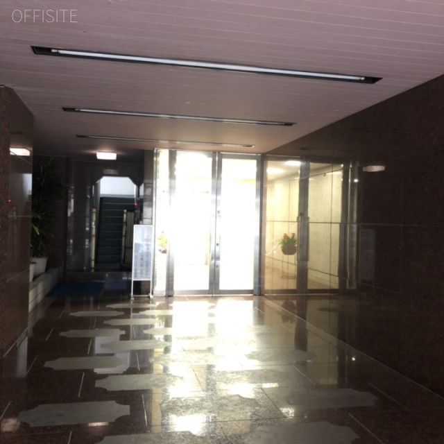 NTKビル エントランス