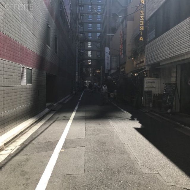 原町ビル ビル前面道路