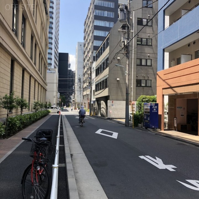 大藤ビル ビル前面道路