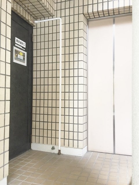 豊田ビル エントランス