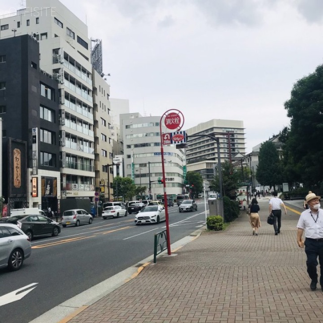 ヒューリック九段ビル ビル前面道路