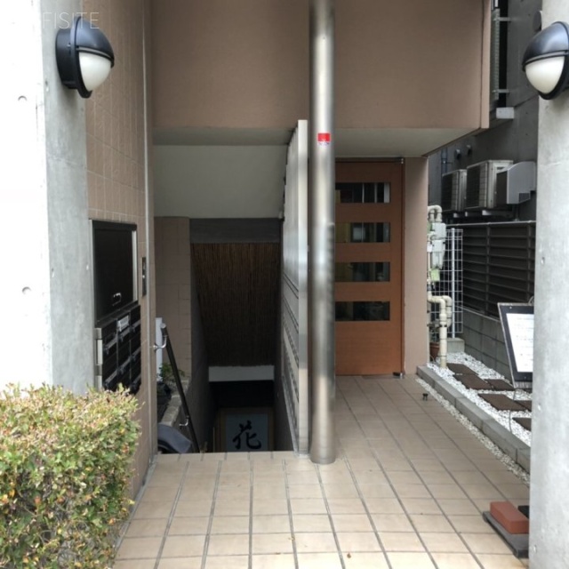 佐藤ビル エントランス