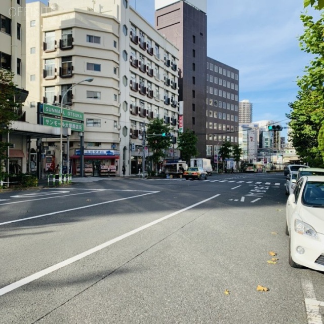 大栗ビル ビル前面道路