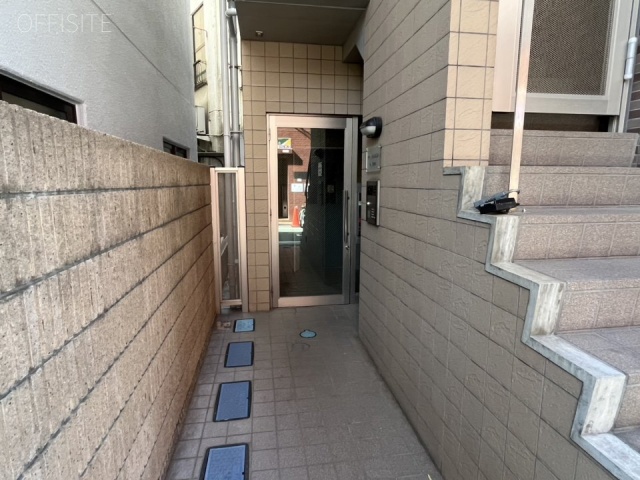 イーストンビル西早稲田　エントランス