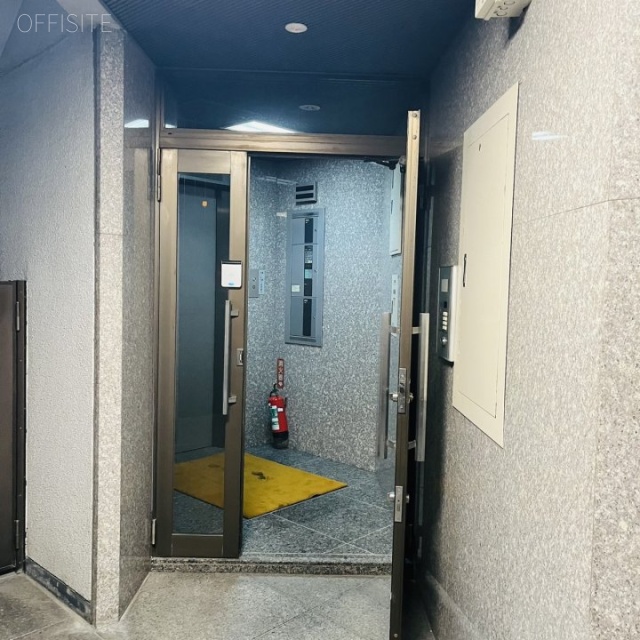 YKビル エントランス