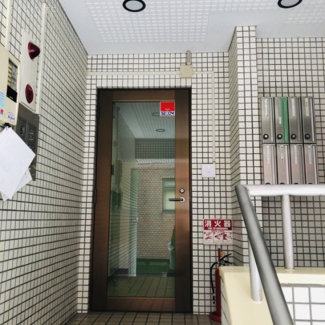 赤坂丹後町ビル エントランス