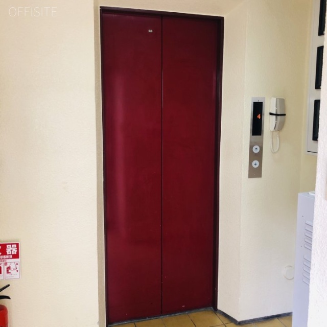 山栄第3ビル エレベーター