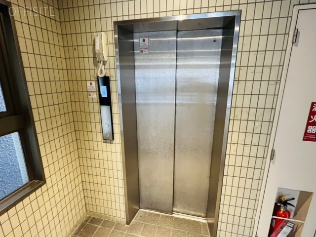 飯田ビル　エントランス