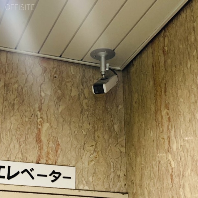 甲新ビル エントランス