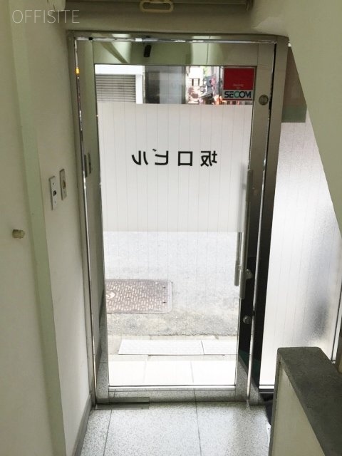 坂口ビル エントランス