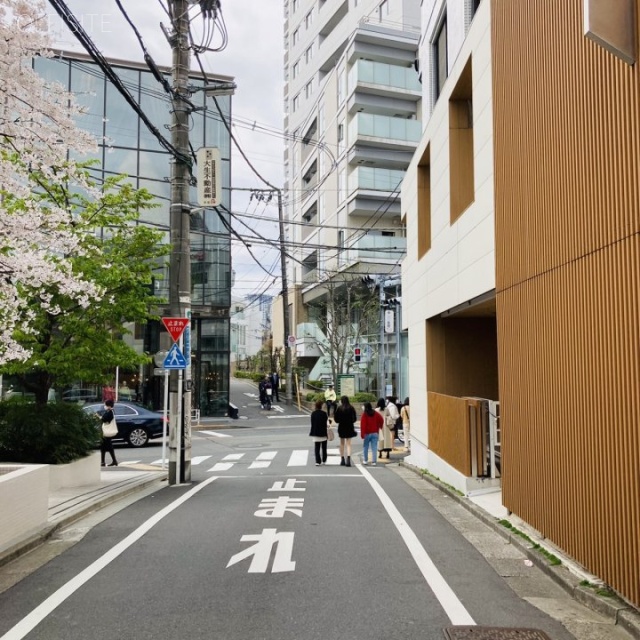 代官山Aビル 前面道路