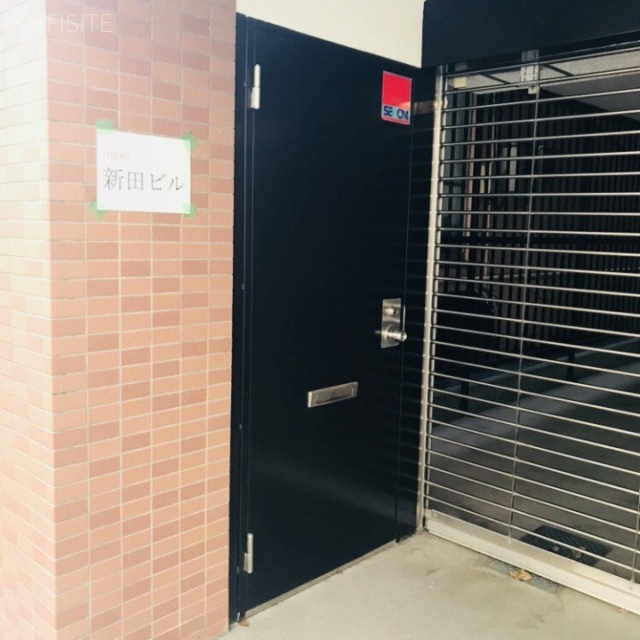 NITTA汐留ビル 貸室入口