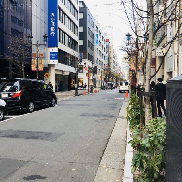 銀座中央ビル ビル前面道路