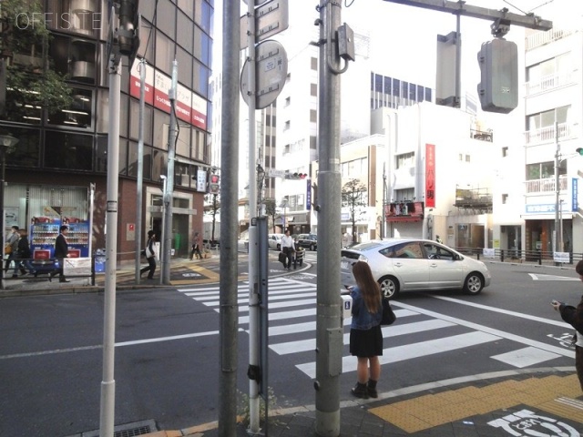 プレイス吉祥寺ビル ビル前面道路