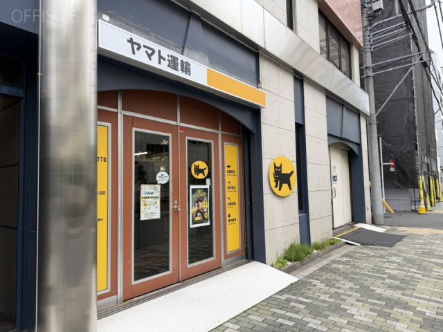 HMビル　エントランス