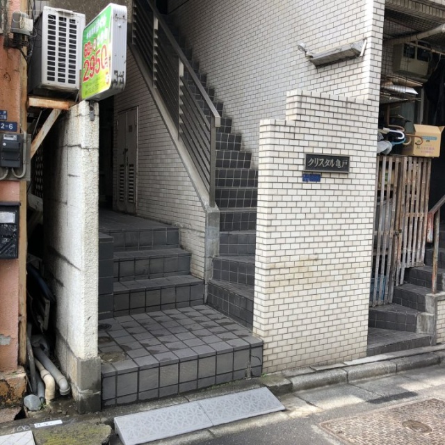 クリスタル亀戸ビル エントランス