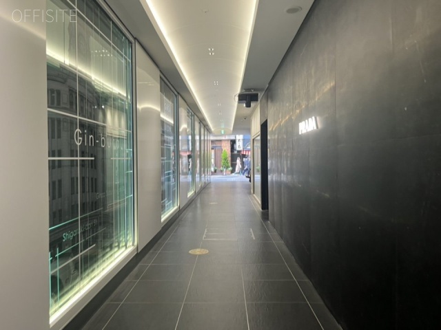 ヒューリック銀座ワールドタウンビル　エントランス