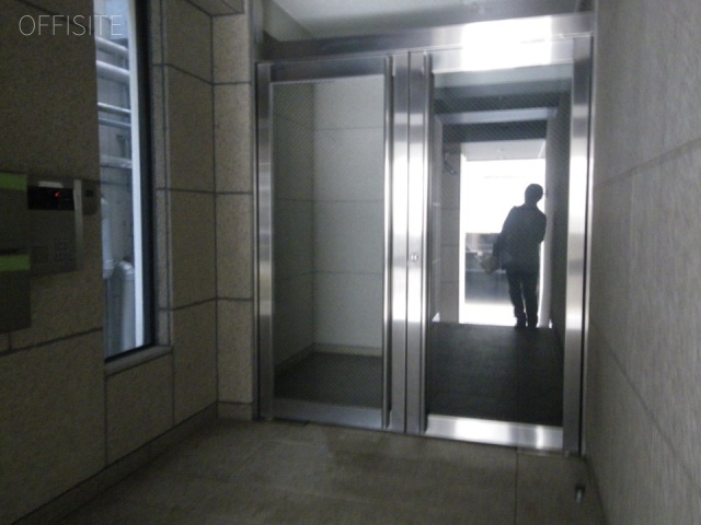 MSC西新橋ビル エントランス