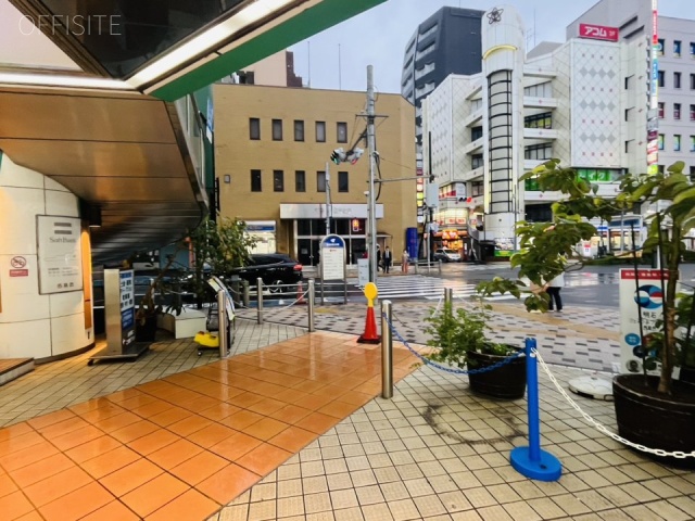 第7山秀ビル エントランス