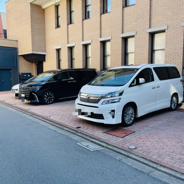 東京インテリア青山ビル(北館) 駐車場