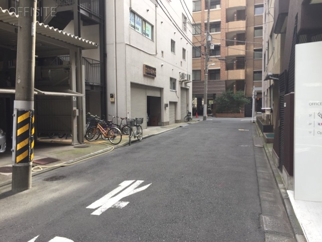 ヴェラハイツ日本橋箱崎 ビル前面道路