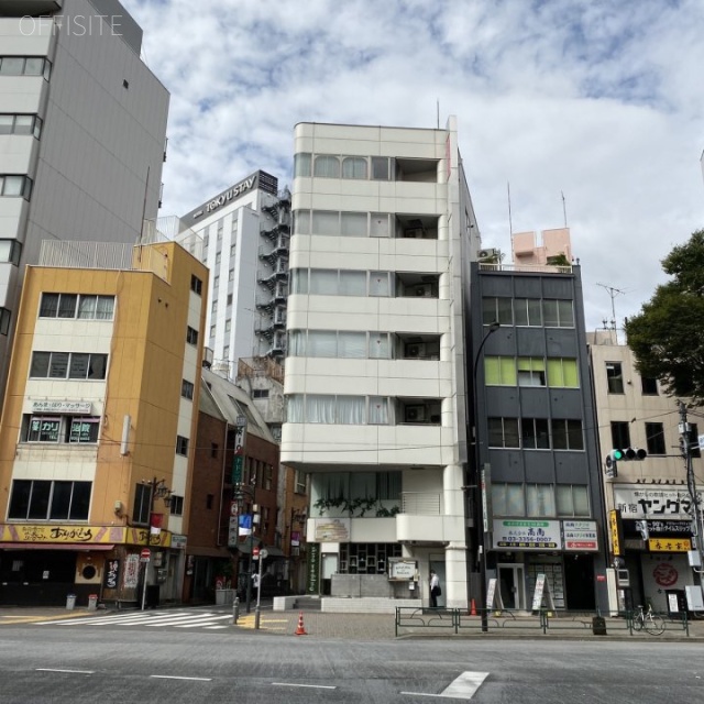 新宿土地建物第10ビル 外観