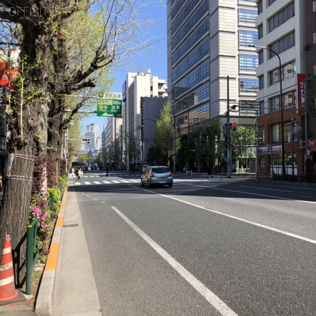 3510(サンコウドウ)ビル　ビル前面道路