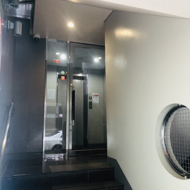 銀座NMビル オフィスビル出入口