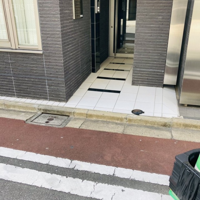 南部ビル エントランス